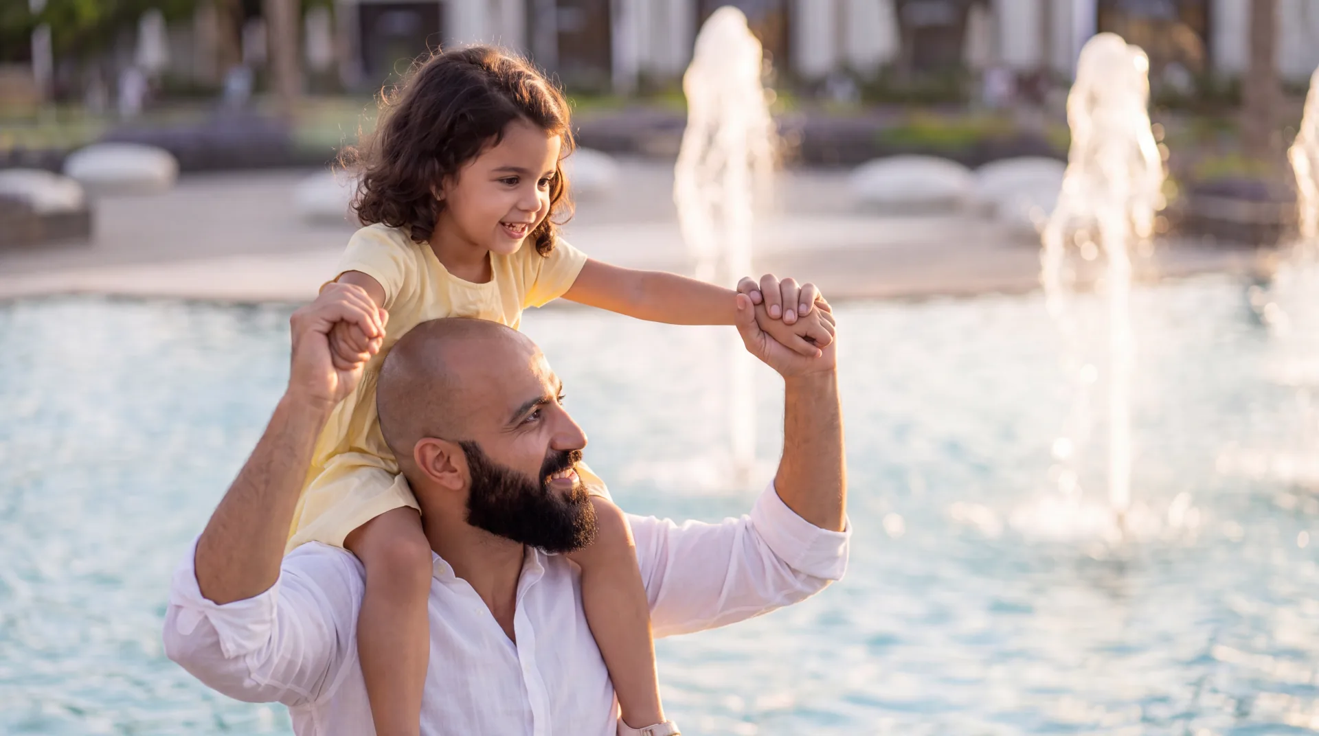 A family at the fountains